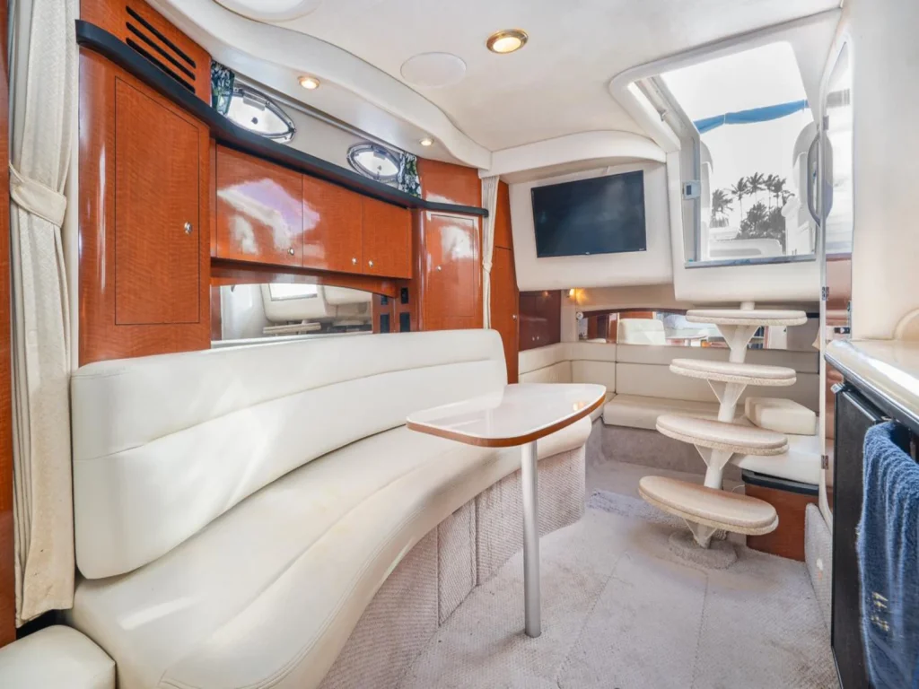 Picaflor Yacht Charter 8