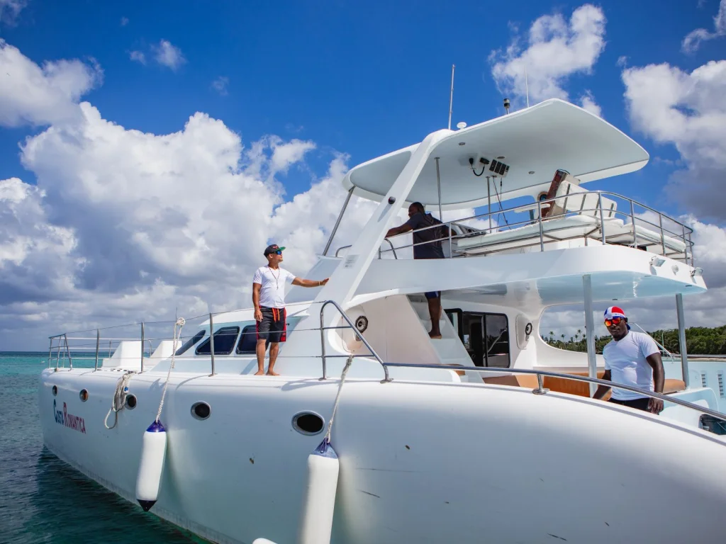 Saona Yacht 02