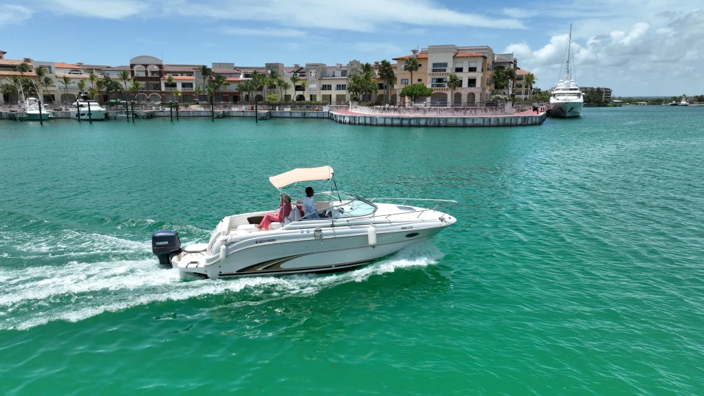 Searay 25ft Yacht Rental Charter