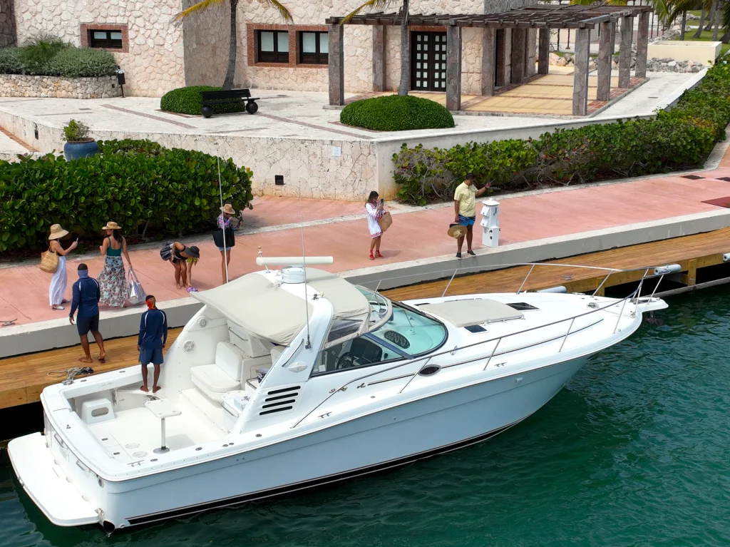 Searay 40ft Private Charter Rental