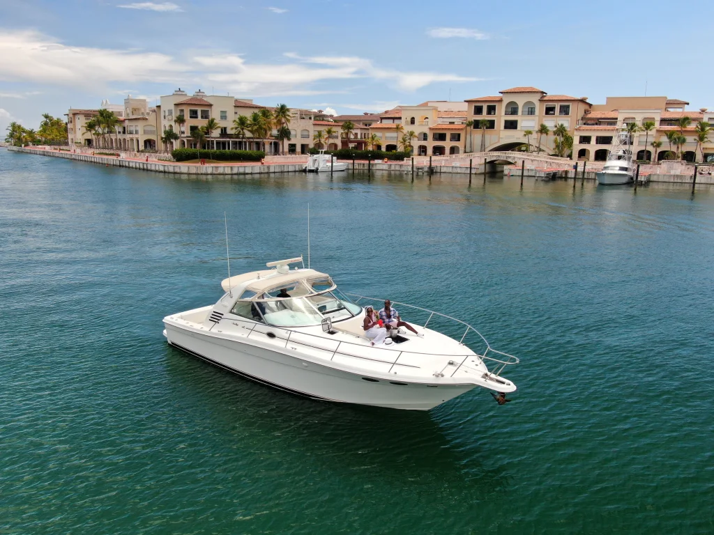 Searay 40ft Private Yacht Punta Cana