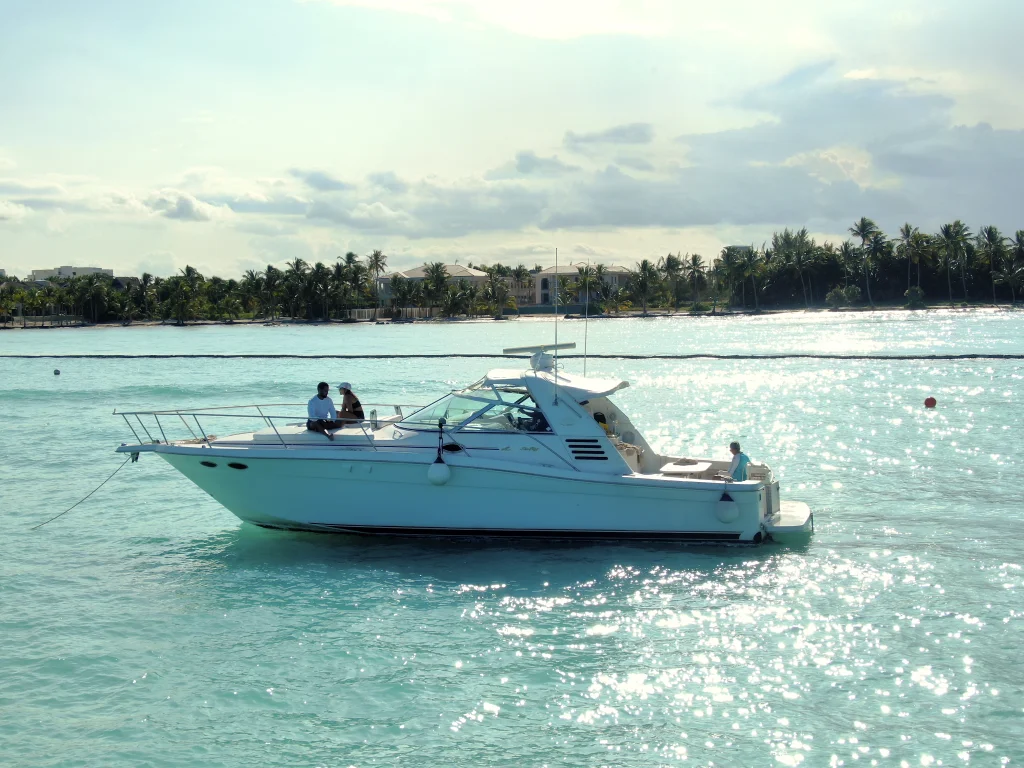 Searay 40ft Yacht Rental Charter