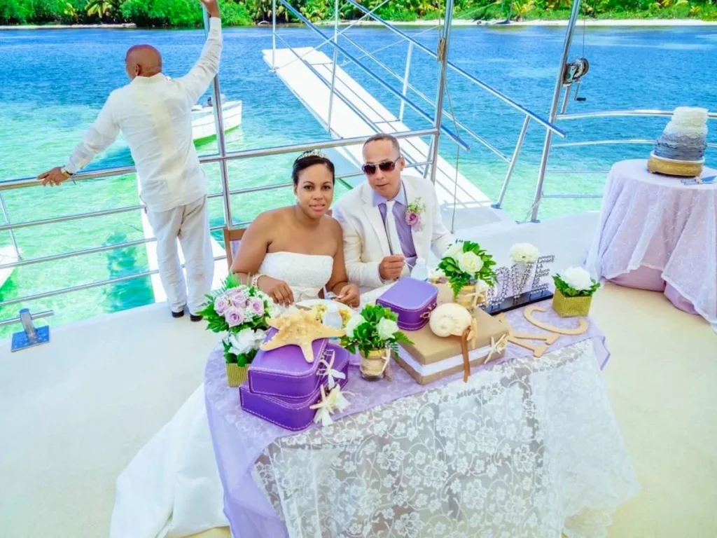 Wedding Boat 17